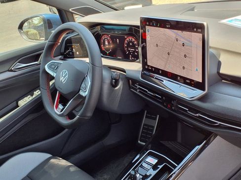 New 2025 Volkswagen GTI SE image 11