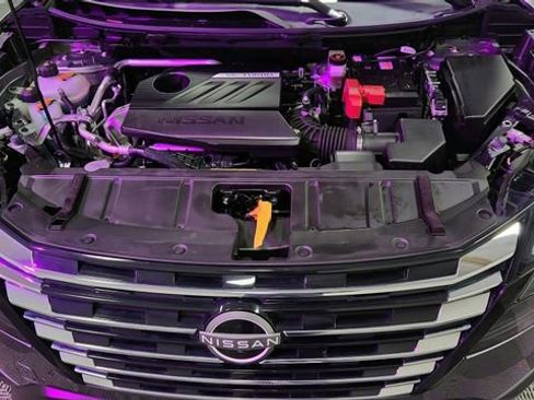 Used 2024 Nissan Rogue SV image 23