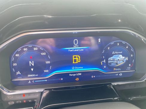 Used 2024 Chevrolet Silverado 1500 LT AWD/4WD image 15