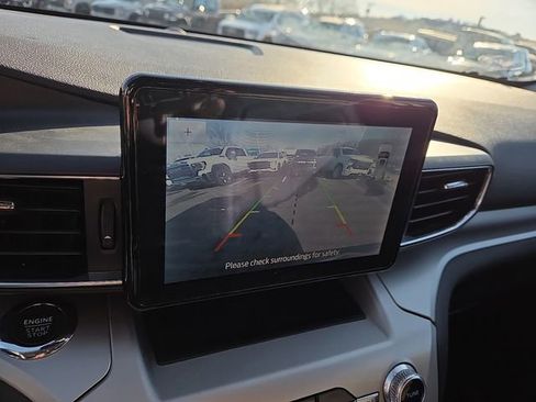 Used 2022 Ford Explorer XLT w/ Equipment Group 202A image 22