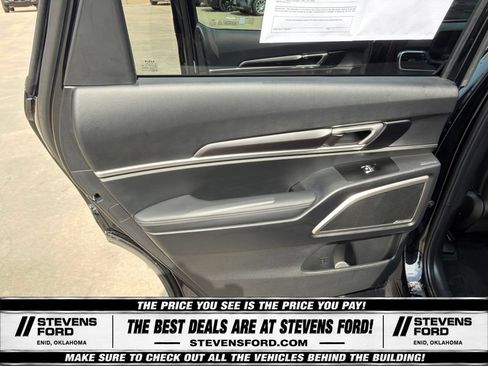 Used 2025 Kia Telluride S FWD image 39