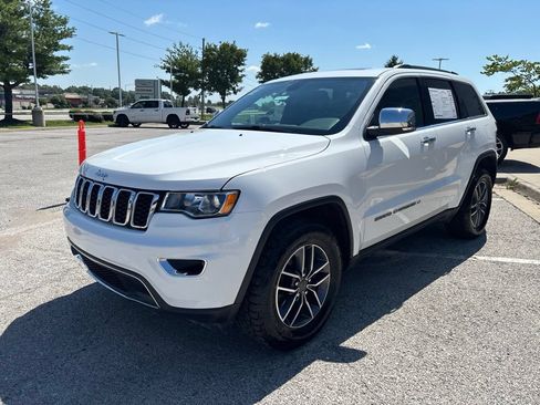 Used 2022 Jeep Grand Cherokee Limited AWD/4WD image 13