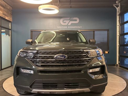 Used 2023 Ford Explorer XLT w/ Equipment Group 202A AWD/4WD image 8