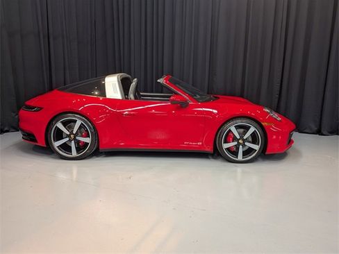 Certified 2022 Porsche 911 Targa 4S w/ Premium Package image 8
