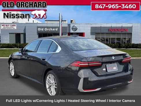 Used 2025 BMW 530i xDrive AWD/4WD image 9