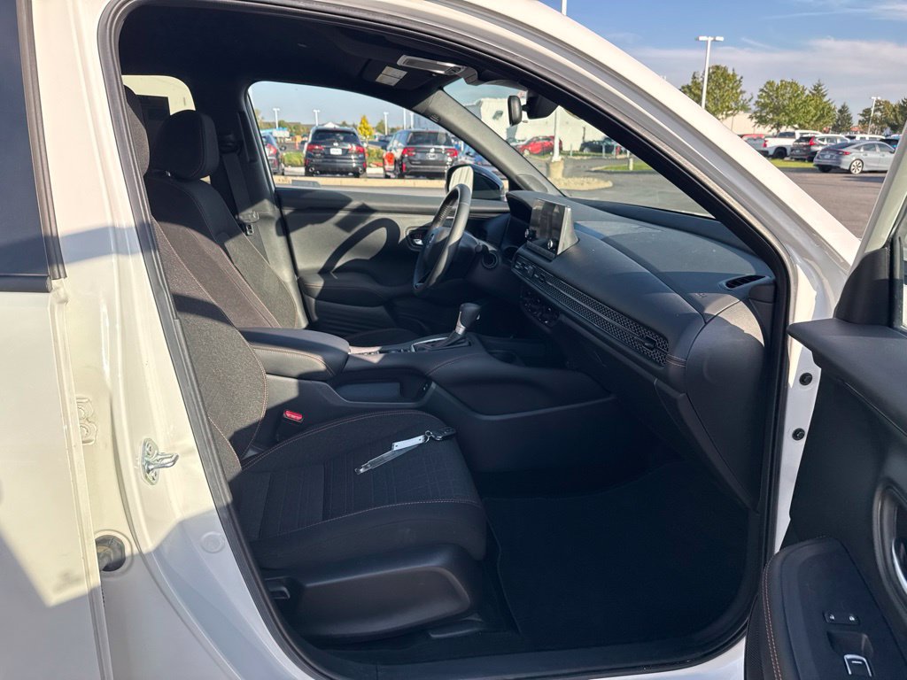 Certified 2024 Honda HR-V Sport image 39
