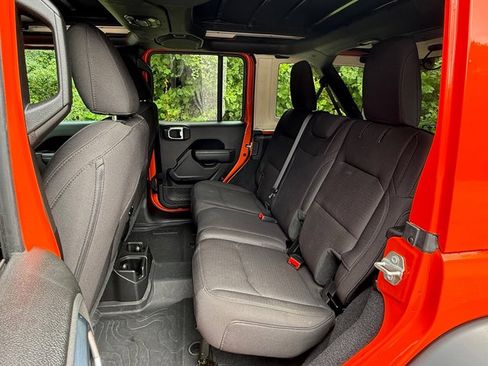Used 2023 Jeep Wrangler Unlimited Sport AWD/4WD image 14