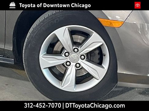 Used 2018 Honda Odyssey EX-L image 2