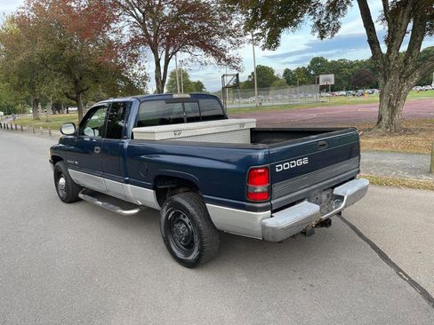 Used 2001 Dodge Ram 2500 Truck 2WD Quad Cab image 9