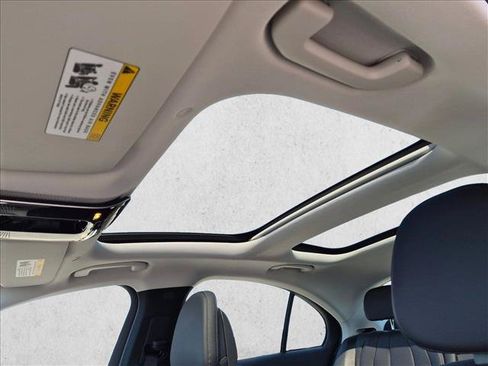 Used 2025 Mercedes-Benz E 350 Sedan image 15