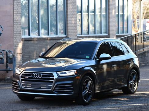 Used 2018 Audi SQ5 Premium Plus w/ S Sport Package image 3