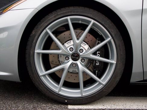 Used 2025 Lotus Emira image 9