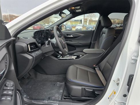 New 2026 Buick Envista Sport Touring image 13