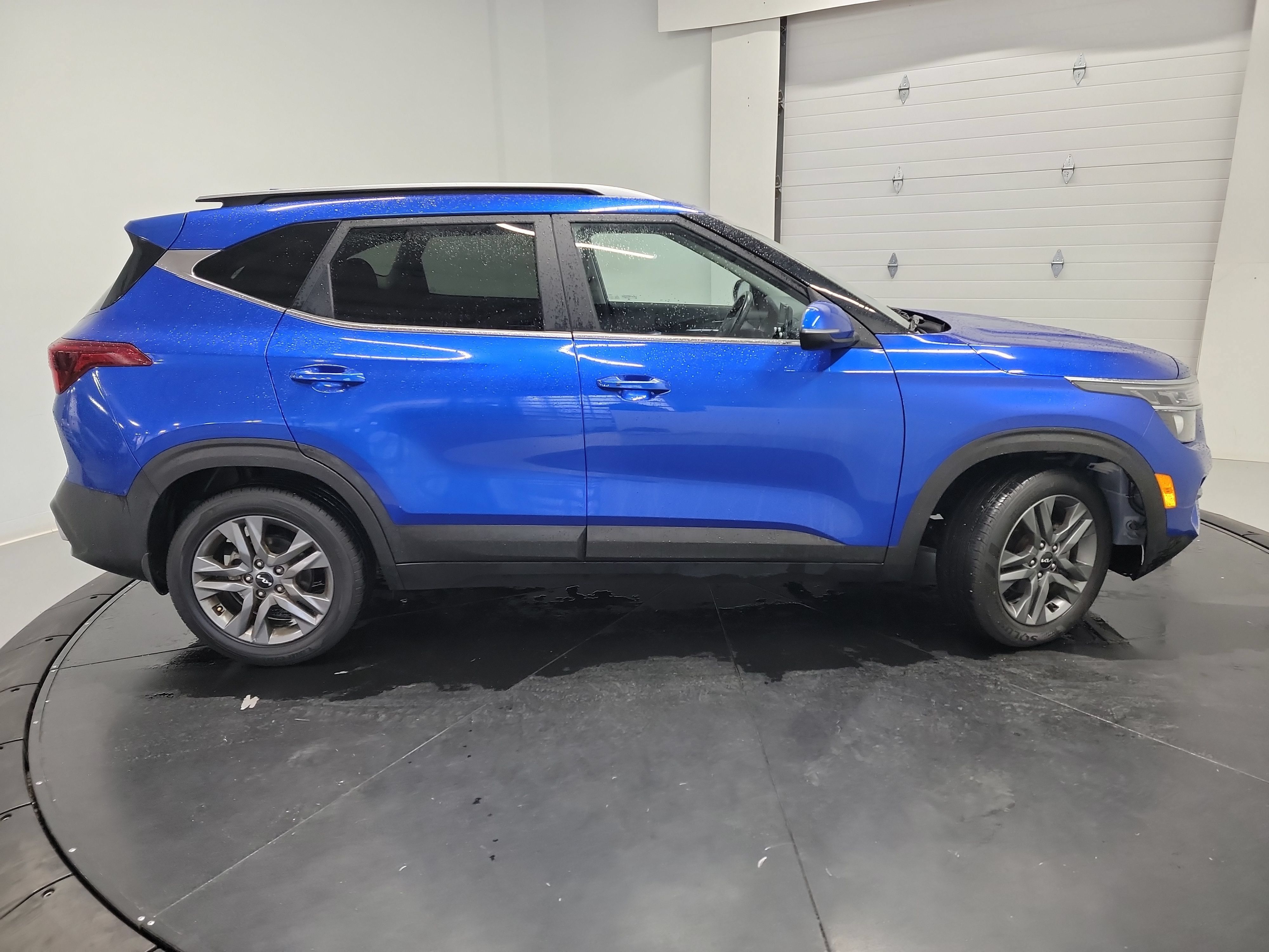 Used 2023 Kia Seltos S FWD image 11