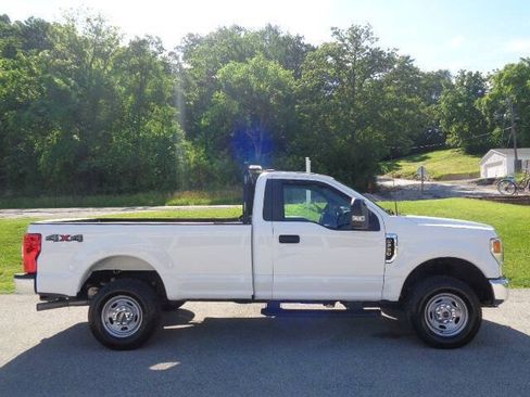 Used 2022 Ford F250 XL w/ Power Equipment Group AWD/4WD image 8