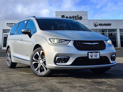 New 2026 Chrysler Pacifica Pinnacle