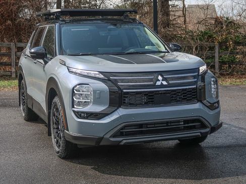 New 2026 Mitsubishi Outlander Trail Edition image 7