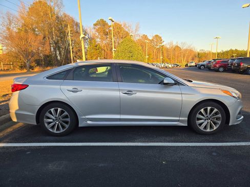 Used 2016 Hyundai Sonata Sport w/ Option Group 1V image 4