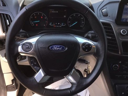 Used 2019 Ford Transit Connect XLT w/ Trailer Tow Package FWD image 9