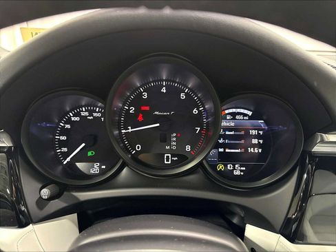 New 2026 Porsche Macan Turbo AWD/4WD image 21