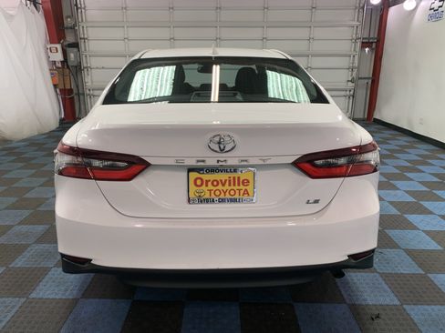 Used 2023 Toyota Camry LE w/ Convenience Package image 4