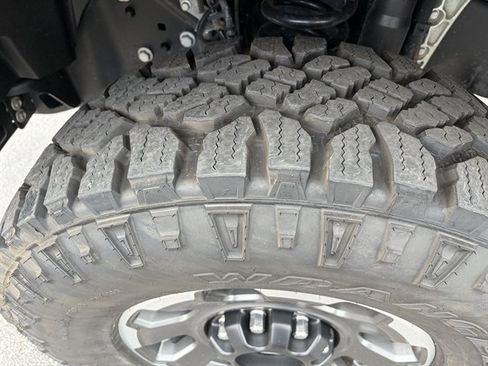 Used 2024 Ford F350 Platinum w/ Tremor Off-Road Package AWD/4WD image 16