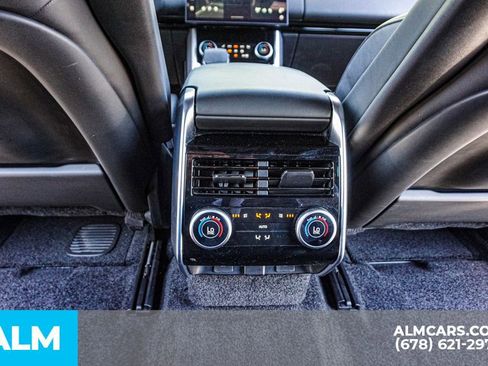 Used 2023 Land Rover Range Rover SE image 31