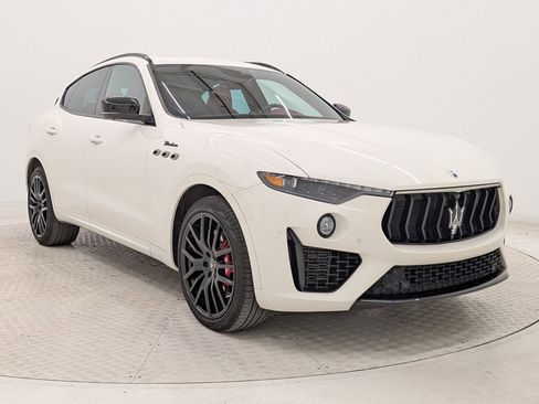Used 2022 Maserati Levante Modena image 7