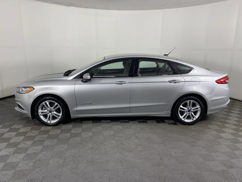 Used 2018 Ford Fusion S FWD image 8