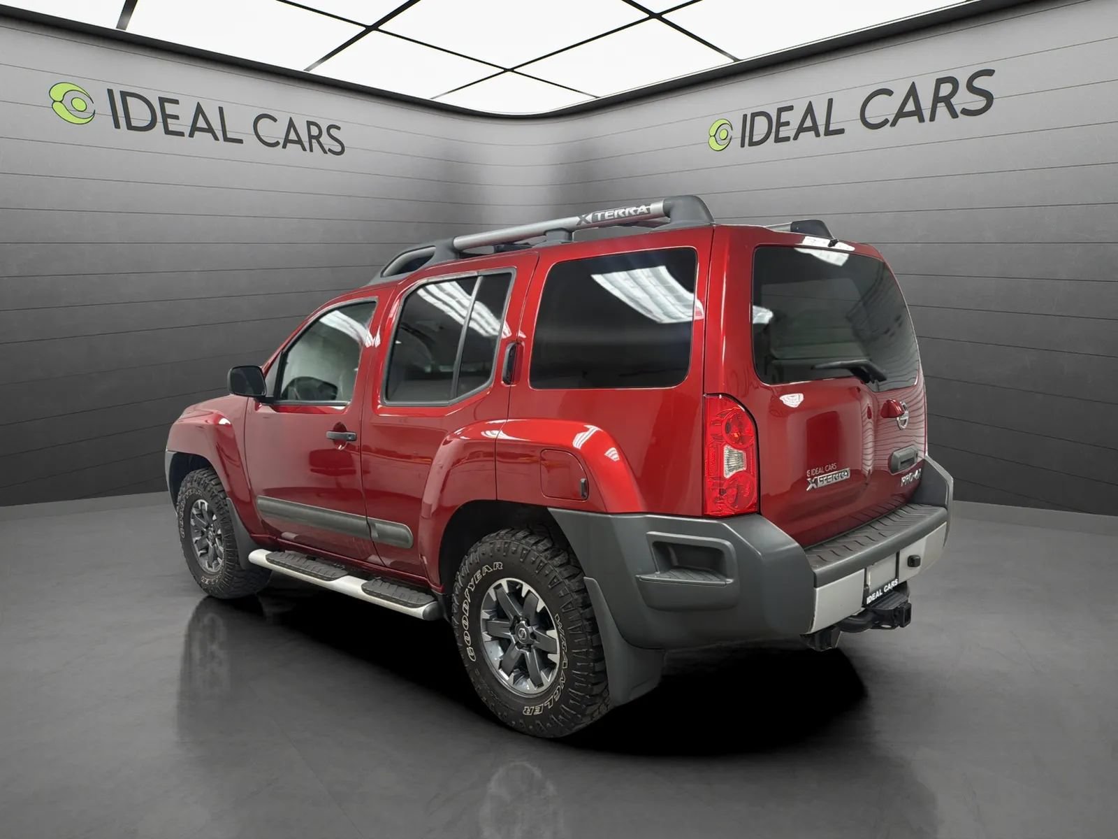 Used 2015 Nissan Xterra PRO-4X w/ Nevada Tow Package AWD/4WD image 7