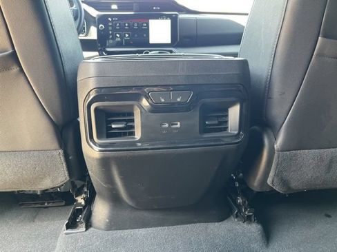 Used 2024 GMC Sierra 1500 AT4 w/ Technology Package AWD/4WD image 24