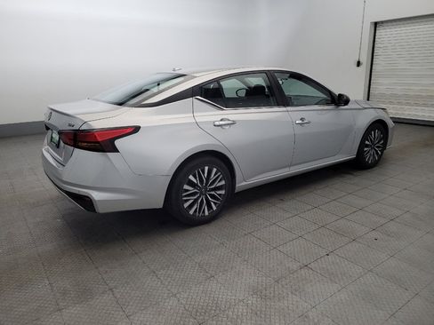 Used 2024 Nissan Altima 2.5 SV image 10