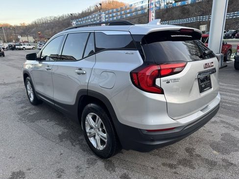 Used 2019 GMC Terrain SLE w/ Driver Convenience Package image 6