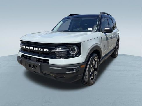 Used 2022 Ford Bronco Sport Outer Banks w/ Tech Package AWD/4WD image 9