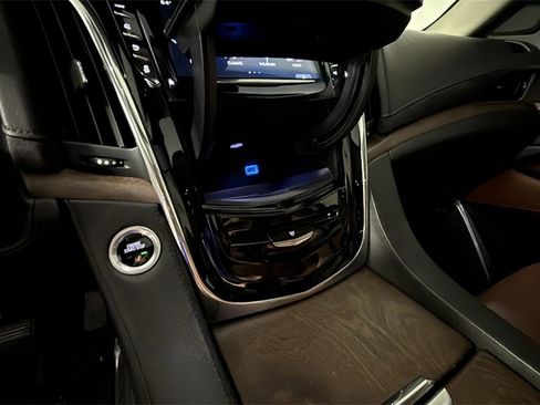 Used 2017 Cadillac Escalade Premium Luxury image 22