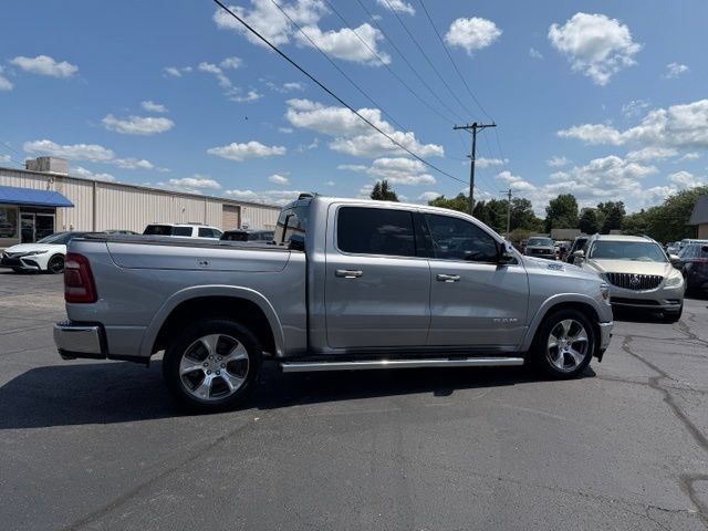 Used 2019 RAM 1500 Laramie AWD/4WD image 9