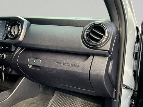 Certified 2021 Toyota Tacoma TRD Off-Road w/ TRD Premium Off Road Package image 26