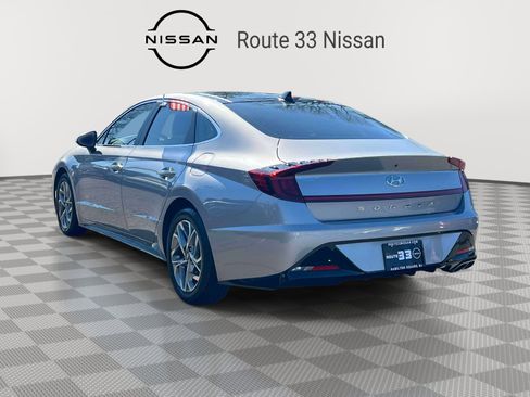 Used 2023 Hyundai Sonata SEL w/ Convenience Package image 3