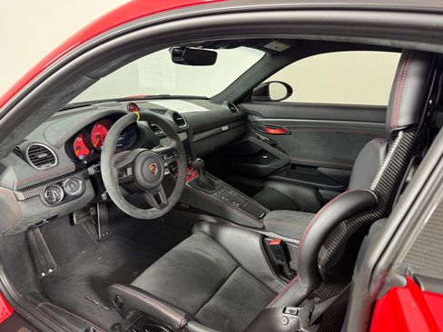 Certified 2025 Porsche 718 Cayman GT4 RS image 4