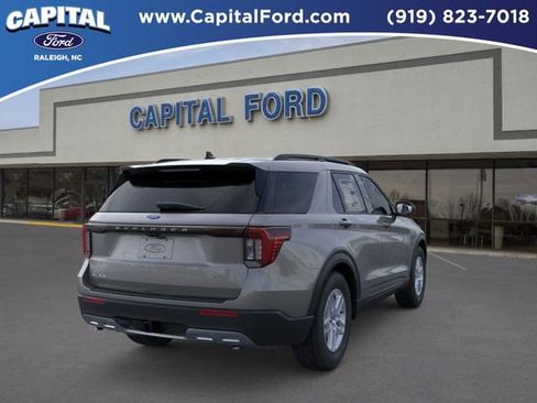 New 2026 Ford Explorer Active w/ Active Comfort Package image 8