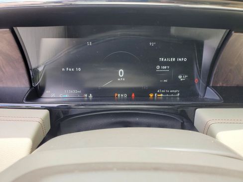 Used 2018 Lincoln Navigator Reserve AWD/4WD image 35