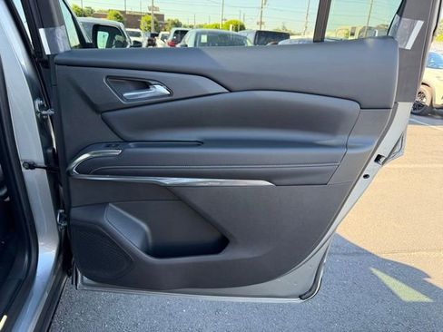 New 2026 Chevrolet Traverse LT w/ Driver Confidence Package FWD image 10