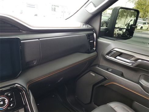 Used 2024 GMC Sierra 2500 AT4 w/ AT4 Premium Plus Package image 26