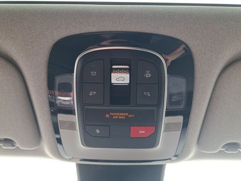 Used 2022 Hyundai Santa Fe Limited AWD/4WD image 34