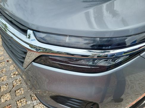 Used 2023 Chevrolet Equinox LS FWD image 8