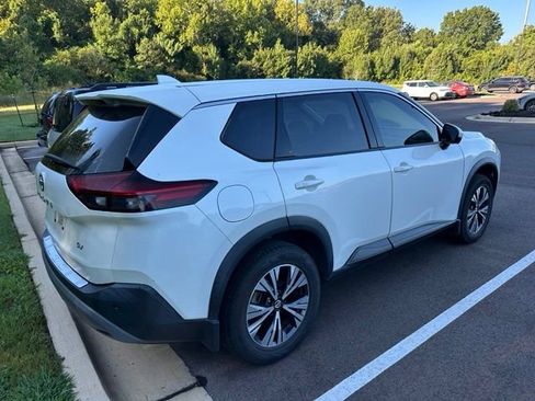 Used 2021 Nissan Rogue SV FWD image 6