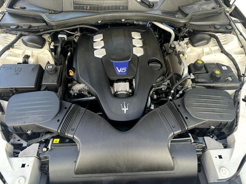 Used 2016 Maserati Ghibli S image 25