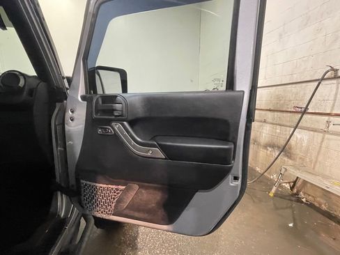 Used 2015 Jeep Wrangler Sport w/ Quick Order Package 24S image 16