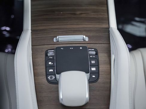 Certified 2025 Mercedes-Benz GLE 350 4MATIC image 19