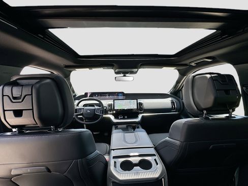 New 2026 Ford Expedition Max Platinum w/ Stealth Appearance Package AWD/4WD image 16